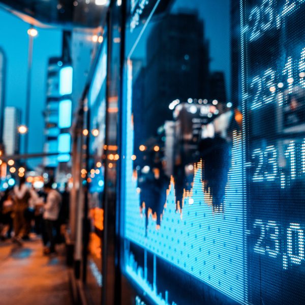 Studying Economy & Stocks